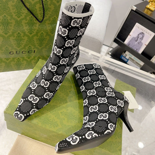 ANKLE BOOTS IN BLACK MIX WHITE KNITTED FABRIC WITH RETRO STYLE