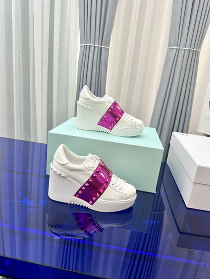 FLATFORM ROCKSTUD UNTITLED SNEAKER IN WHITE MIX MAGENTA PURPLE CALFSKIN