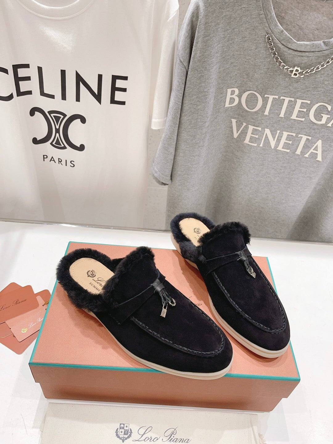 LP CHARMS WALK BABOUCHE LOAFERS BLACK FLEECE