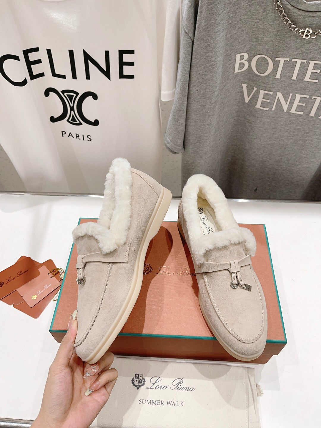 LP SUMMER CHARMS WALK LOAFERS CREAMY WHITE FLEECE