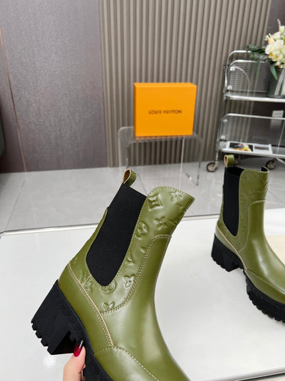 LV WOMEN SHORT BOOT IN DARK OLIVE GREEN CALFSKIN