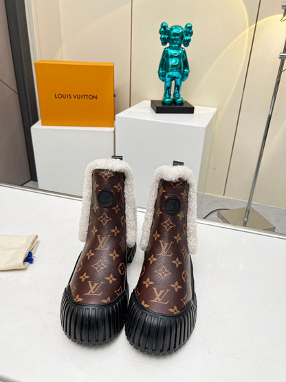 LV RUBY FLAT ANKLE BOOT IN CHOCOLATE BROWN MONOGRAM CALFSKIN AND WHITE SHEARLING