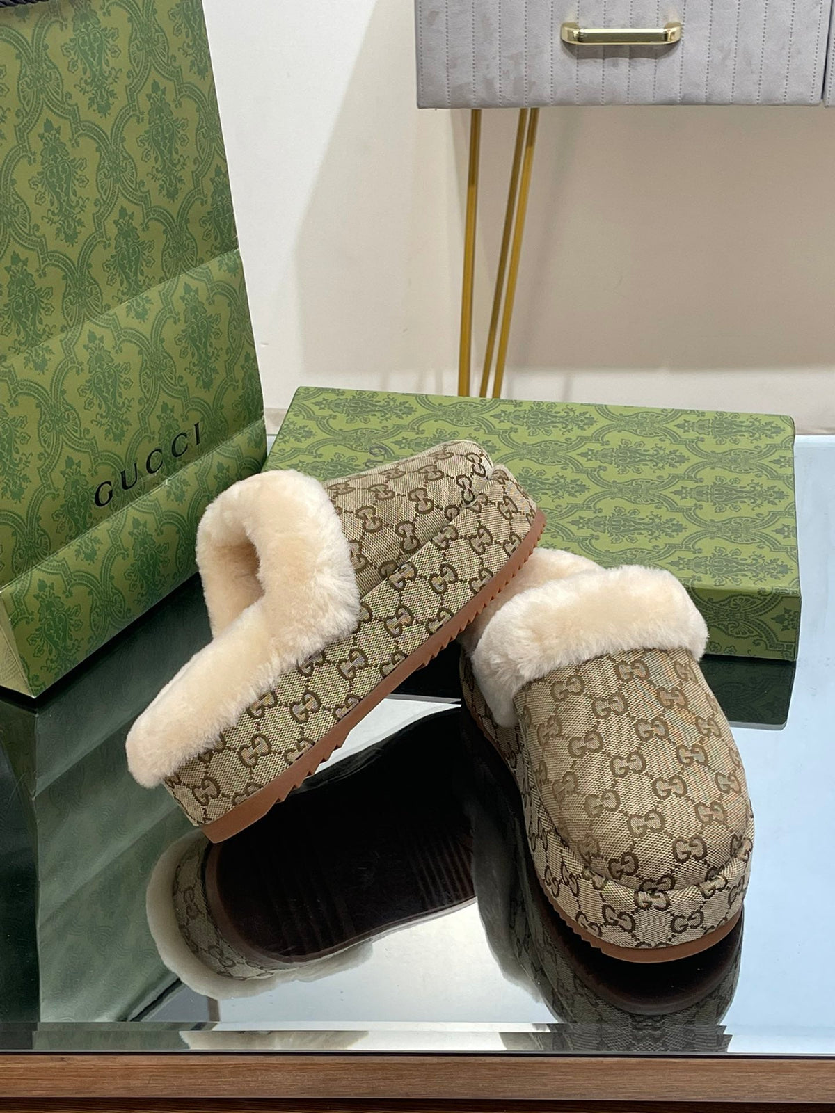 GG MOLLY MULE IN PEANUT BROWN MONOGRAM JACQUARD FABRIC AND SHEARLING LINING