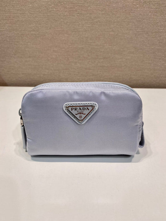 PRA CLUTCH 12 IN LIGHT GREY RE-NYLON
