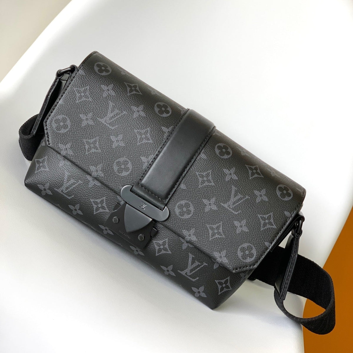 S-CAPE MESSENGER BAG 28 IN BLACK MONOGRAM ECLIPSE CANVAS