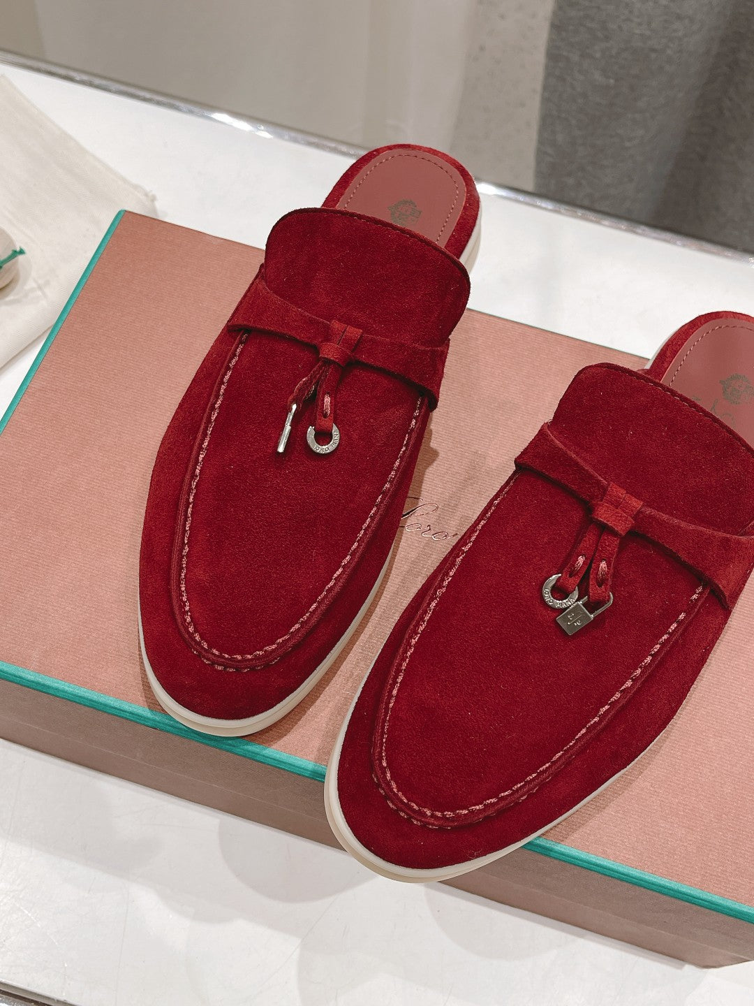 LP CHARMS WALK BABOUCHE LOAFERS CHERRY SUEDE