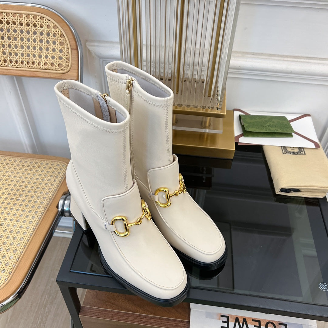 GG HORSEBIT ANKLE BOOTS IN WHITE SHEEPSKIN