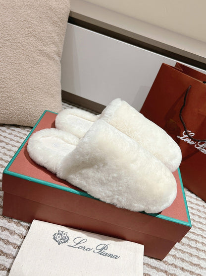 LP NATURAL WINTERCOZY WOOL WHITE SLIPPERS