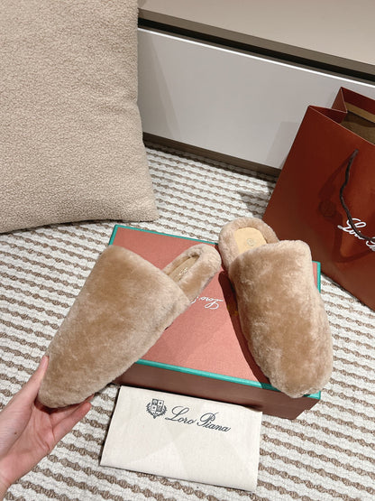 LP NATURAL WINTERCOZY WOOL ALMOND SLIPPERS