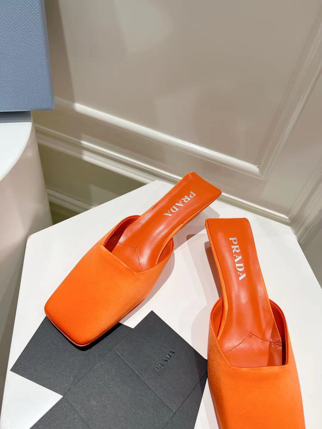 PRA SQUARE TOE MULES BRIGHT ORANGE SATIN