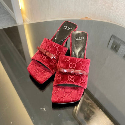 GG VELVET HIGH HEEL SANDALS WITH BEAUTIFUL LOGO DETAILS WINE RED
