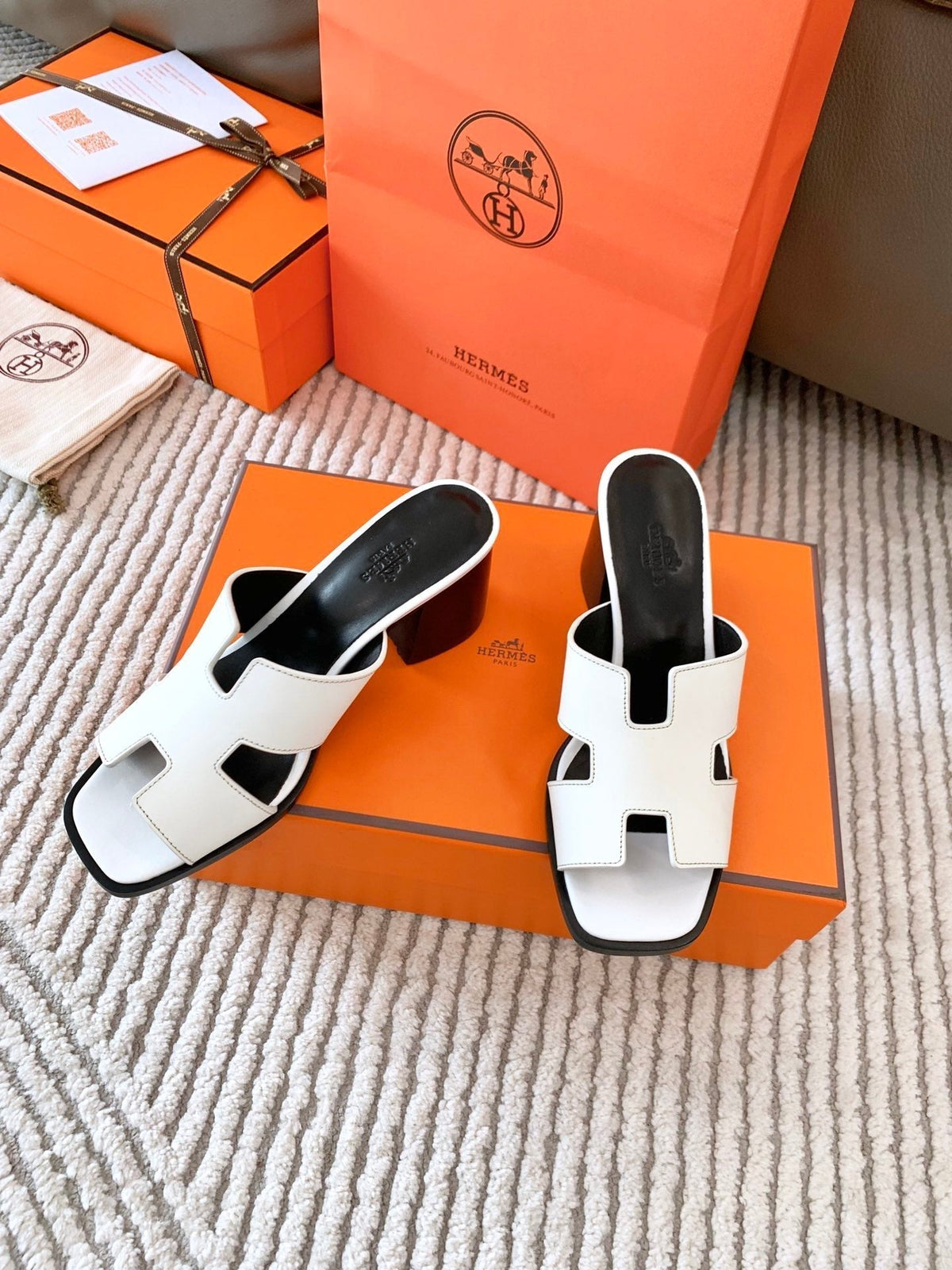 HELIA 60 SANDAL IN WHITE CALFSKIN