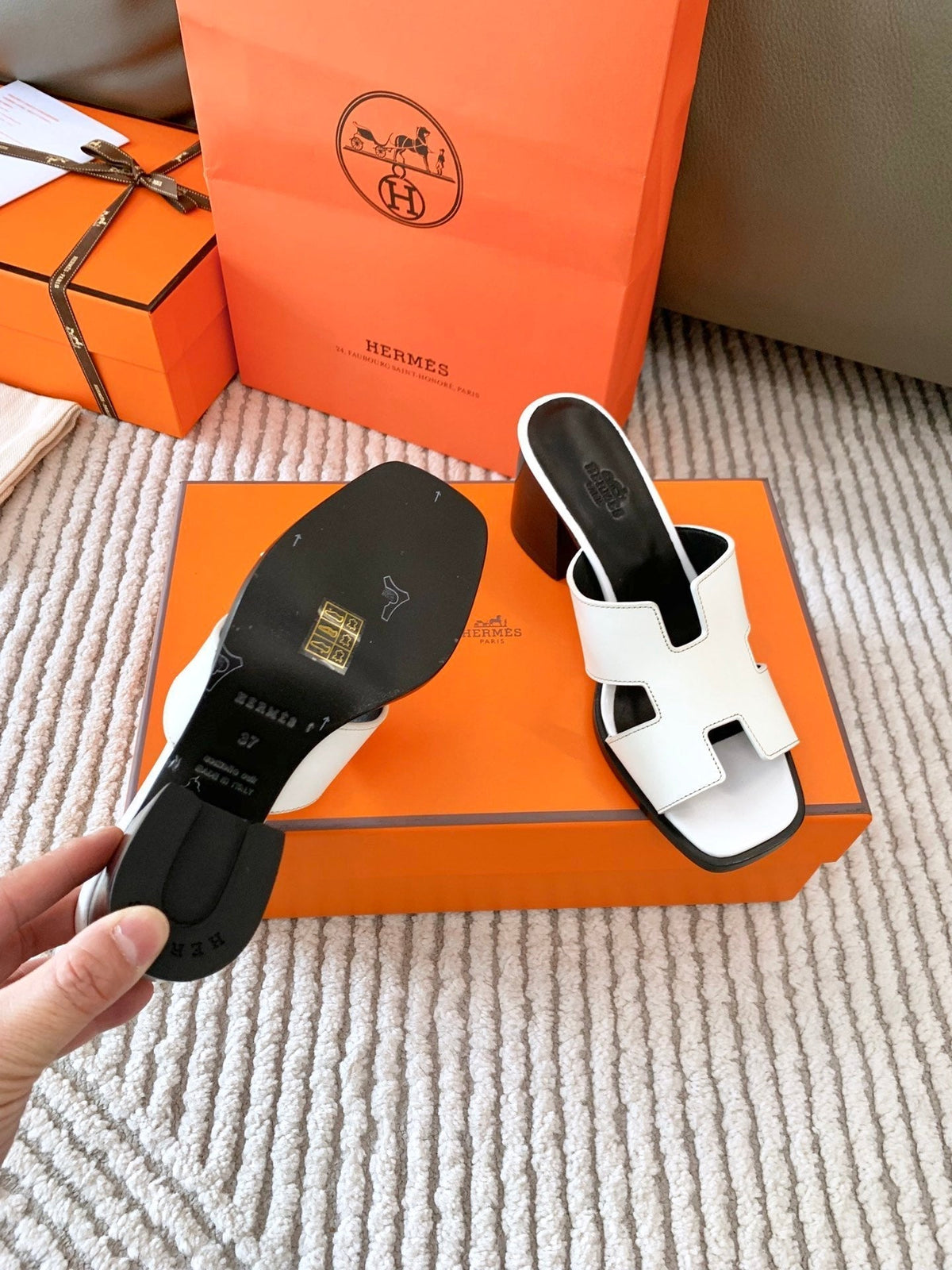 HELIA 60 SANDAL IN WHITE CALFSKIN