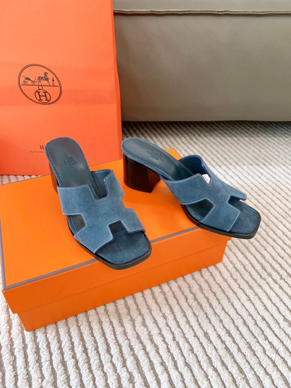 HELIA 60 SANDAL IN STONE BLUE SUEDE