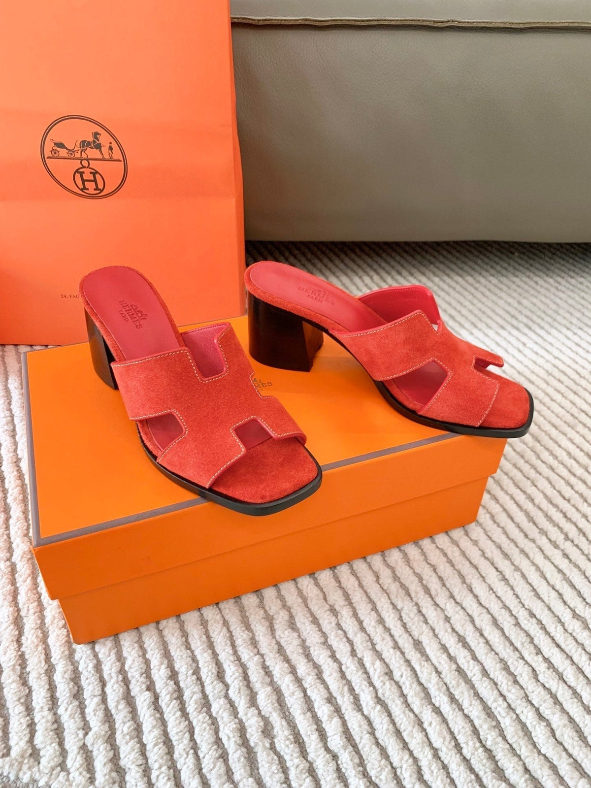 HELIA 60 SANDAL IN CHERRY RED SUEDE