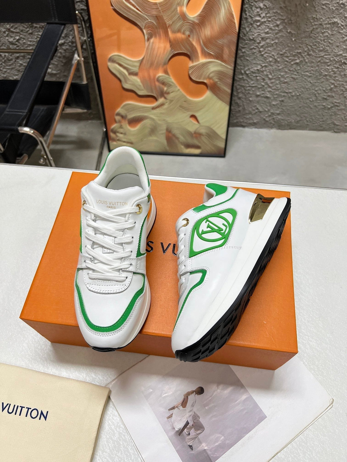 LV WOMEN SNEAKER IN WHITE MIX GREEN CALFSKIN