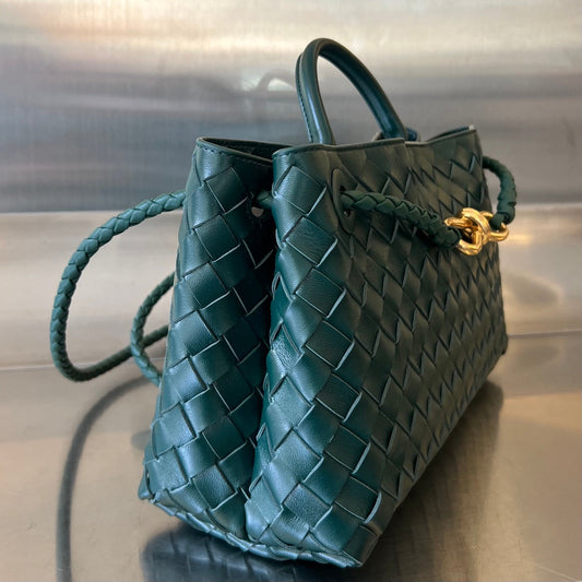 SMALL ANDIAMO 29 IN EMERALD GREEN LAMBSKIN