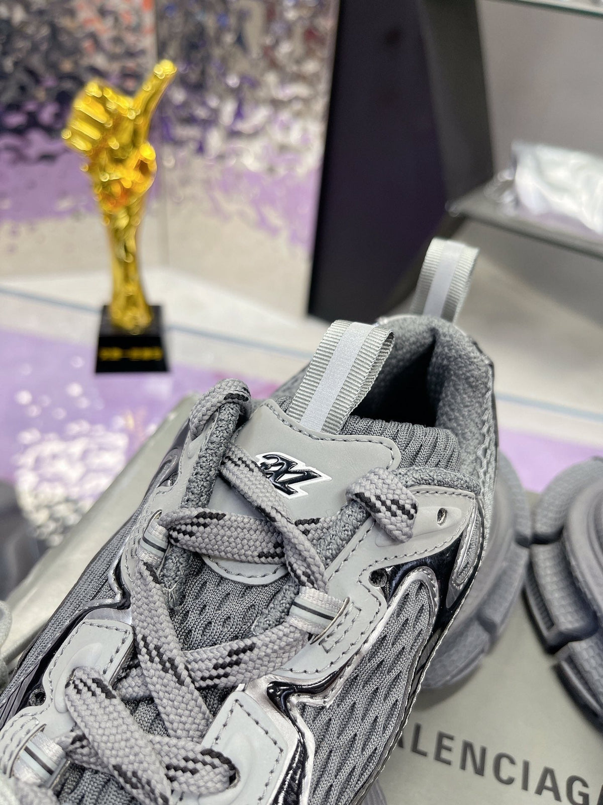 3XL SNEAKER IN ALL GRAY MESH AND POLYURETHANE