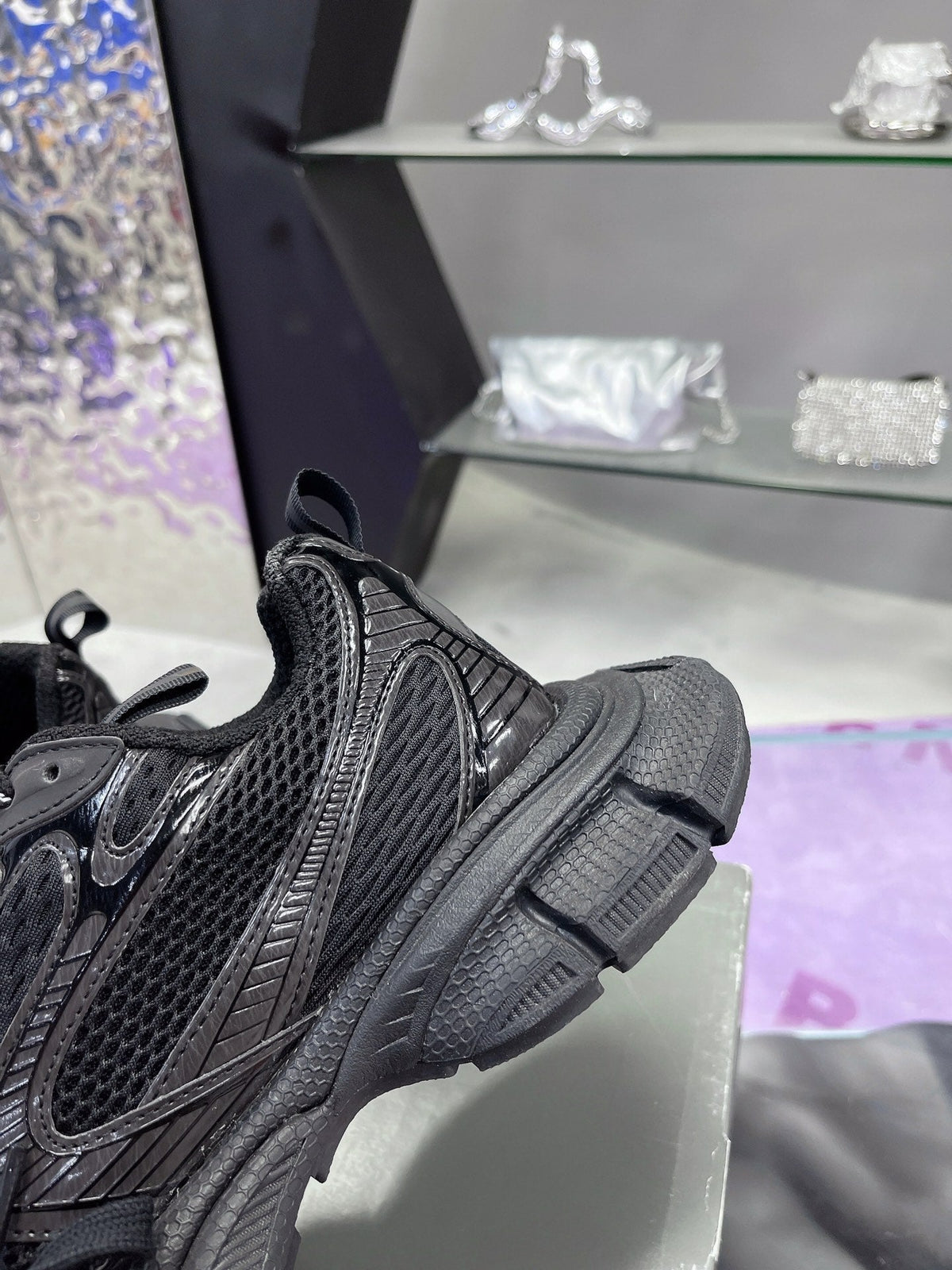 3XL SNEAKER IN BLACK MESH AND POLYURETHANE