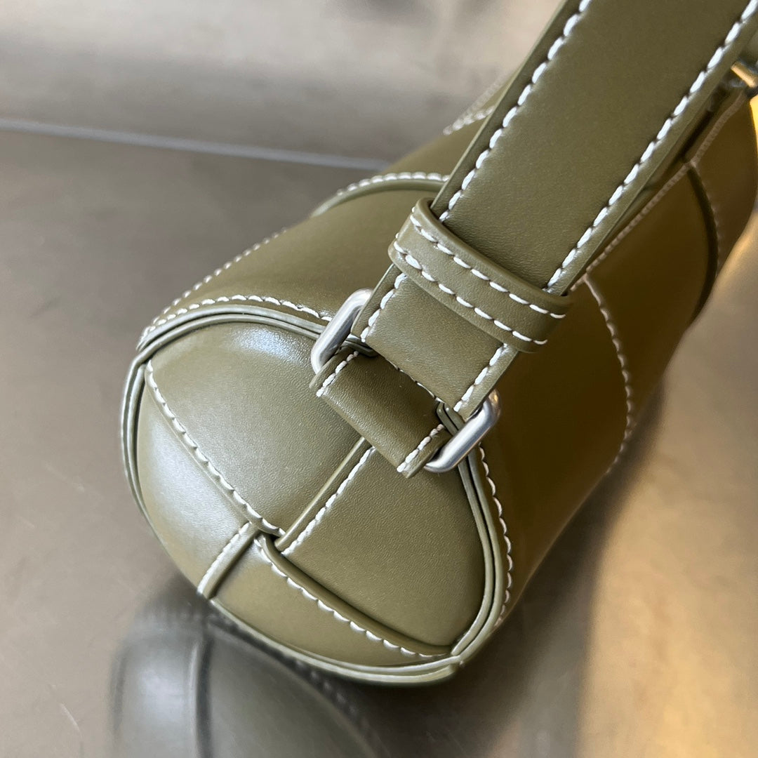 SMALL CYLINDER CASSETTE 21 IN TOBACCO BROWN CALFSKIN