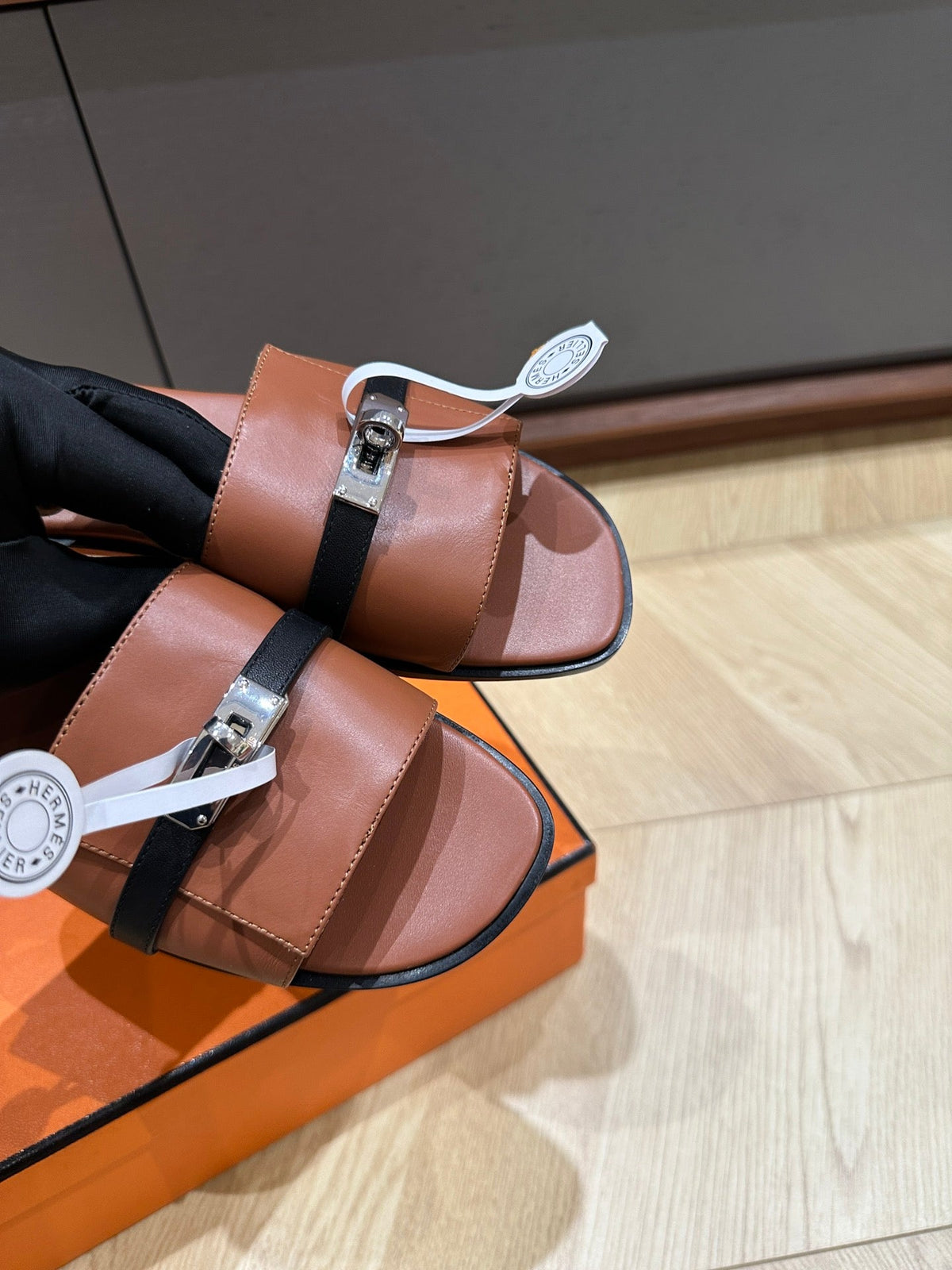 GABRIEL SANDAL CINNAMON CALFSKIN