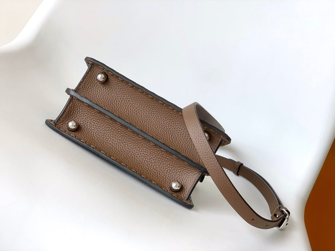 Peekaboo ISeeU Petite 20 Bag Chocolate Leather Shw