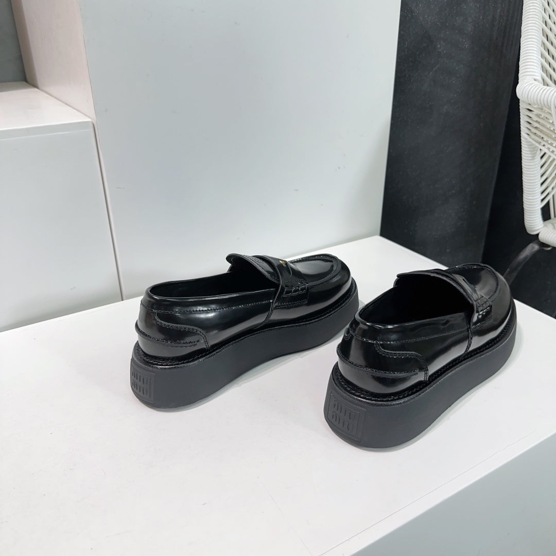Thick-Soled Loafers Shoes Black Cowhide