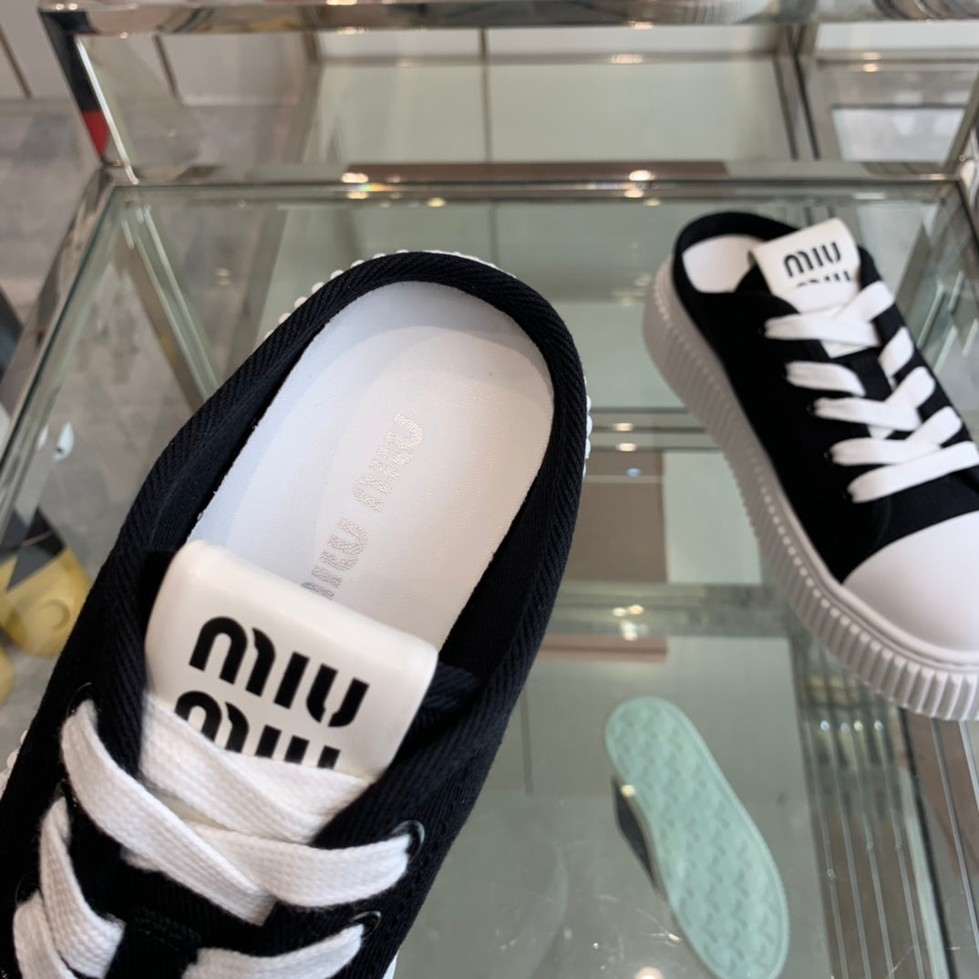 Mule Shoes Black And White Canvas