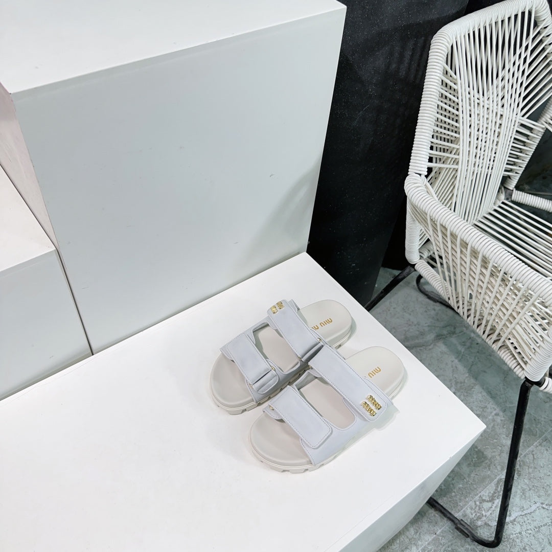 Slippers White Sheepskin With Stylized Straps