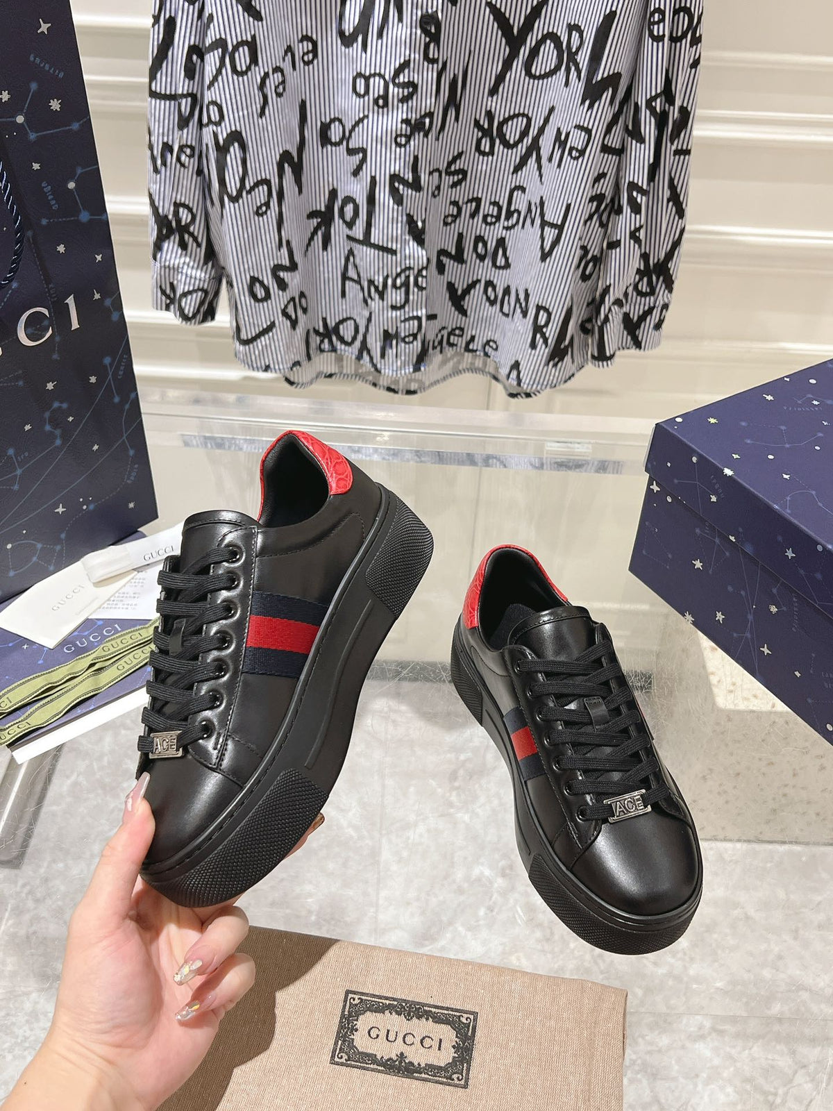 GG ACE 30 SUPREME TRAINER BLACK CALFSKIN