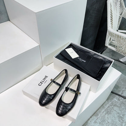 BALLET FLAT IN BLACK EMBOSSED CALFSKIN