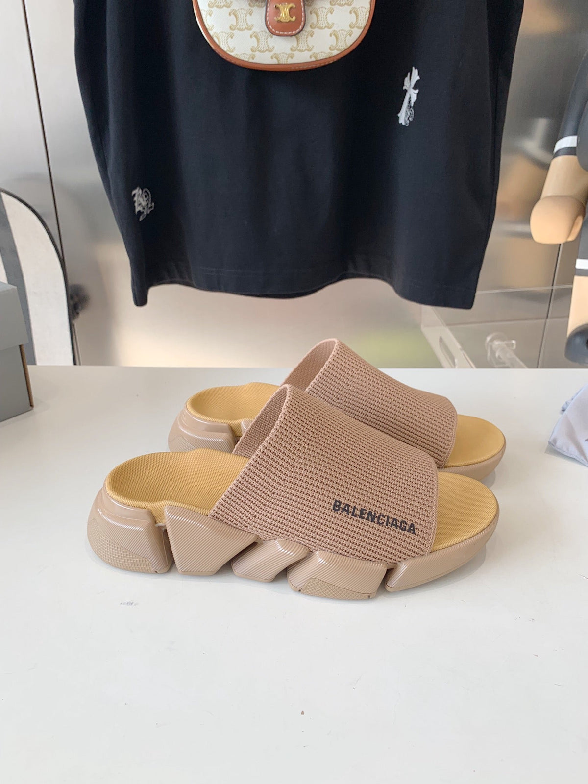 SPEED 2.0 SLIDE SANDAL IN BEIGE RECYCLED KNIT