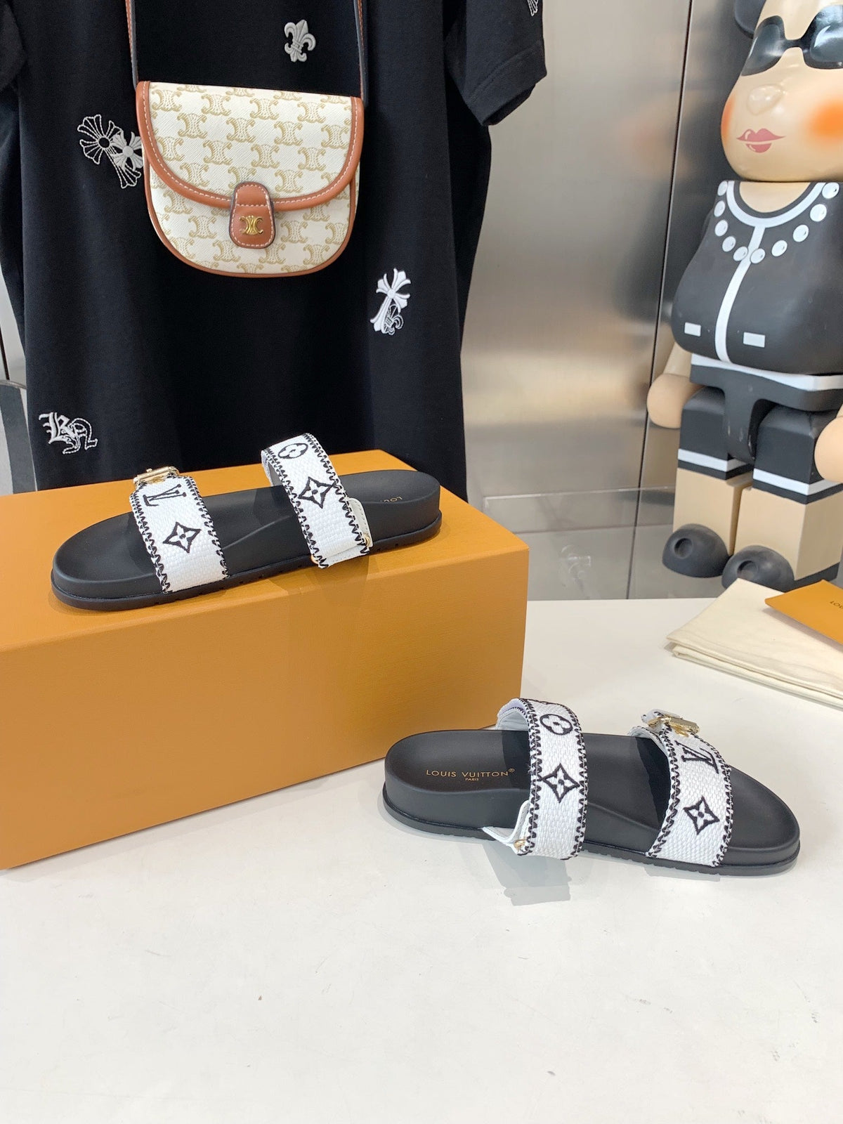 LV WOMEN SUNSET DAD SANDAL IN WHITE MIX BLACK MONOGRAM FABRIC MULE