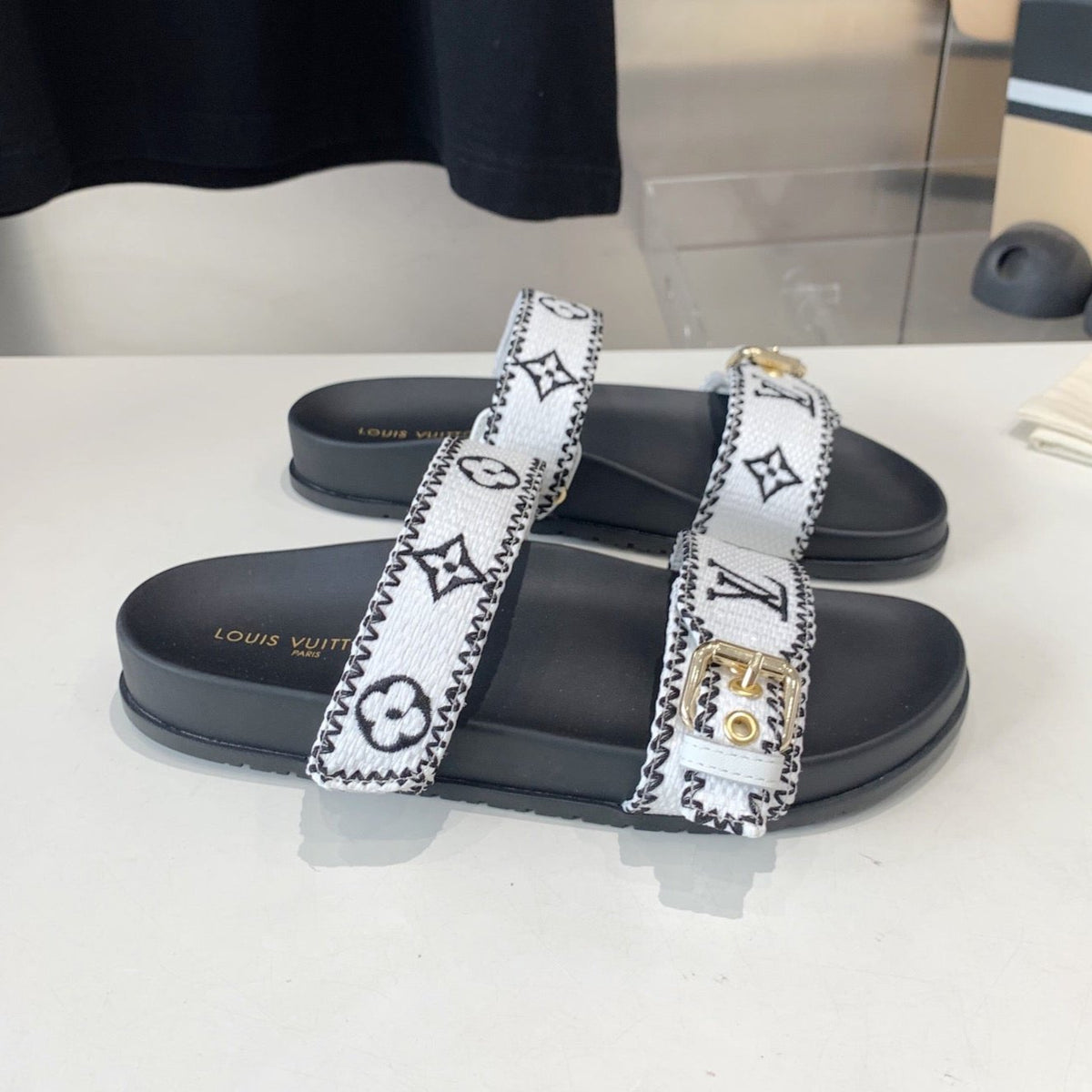 LV WOMEN SUNSET DAD SANDAL IN WHITE MIX BLACK MONOGRAM FABRIC MULE