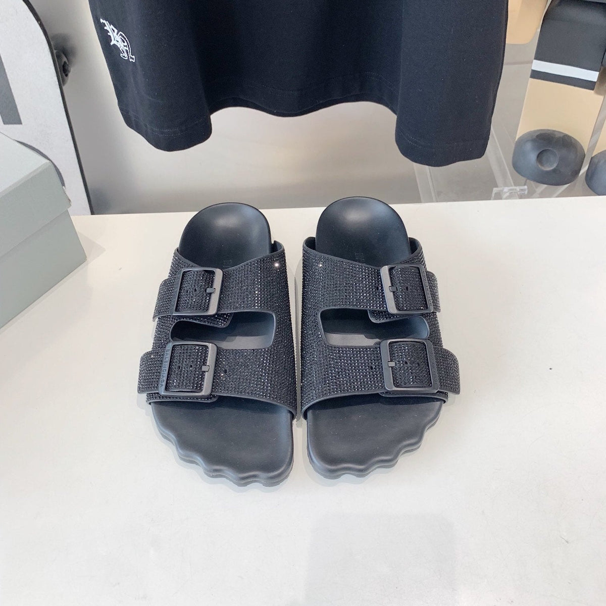 BIRKENSTOCK SLIPPERS ATTACHED RHINESTONES IN BLACK CALFSKIN