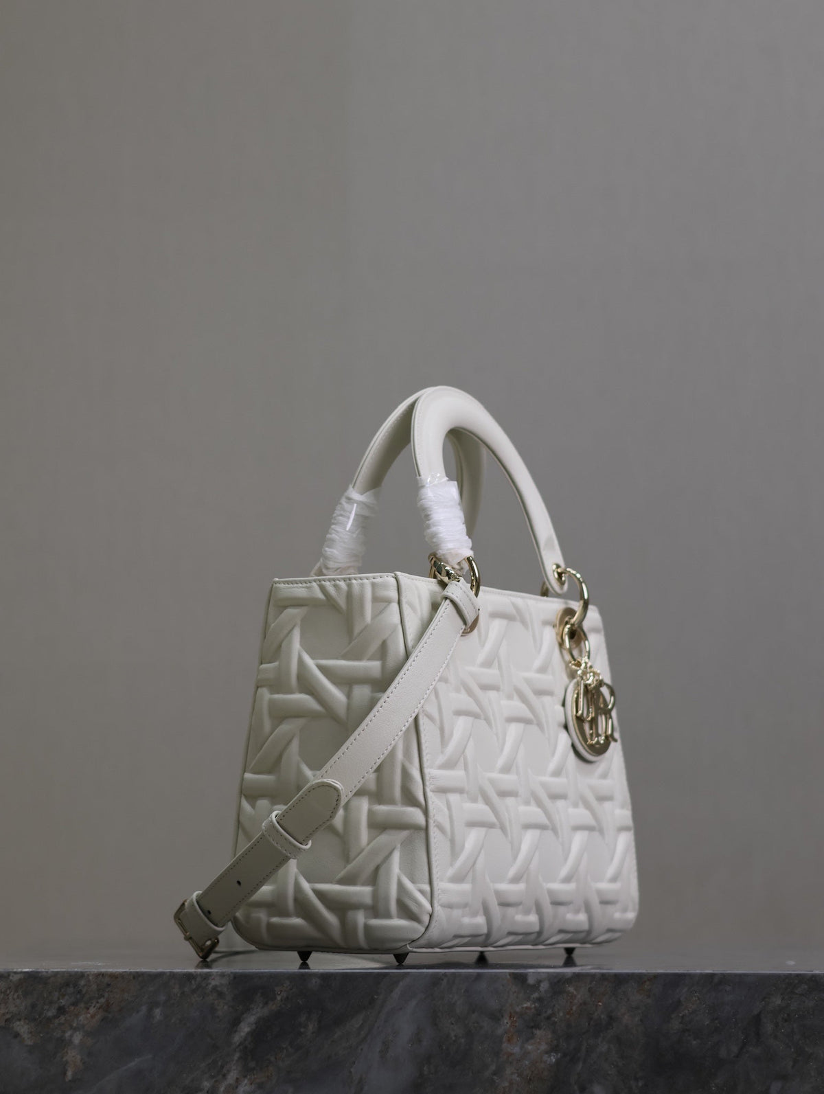 LADY BAG 24 IN WHITE GRAPHIC CANNAGE CALFSKIN PALE GOLD-FINISH METAL CHARMS