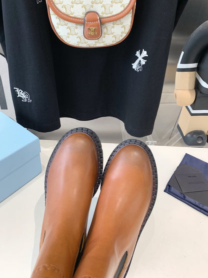 ANKLE BOOTS IN CINNAMON BROWN CALFSKIN