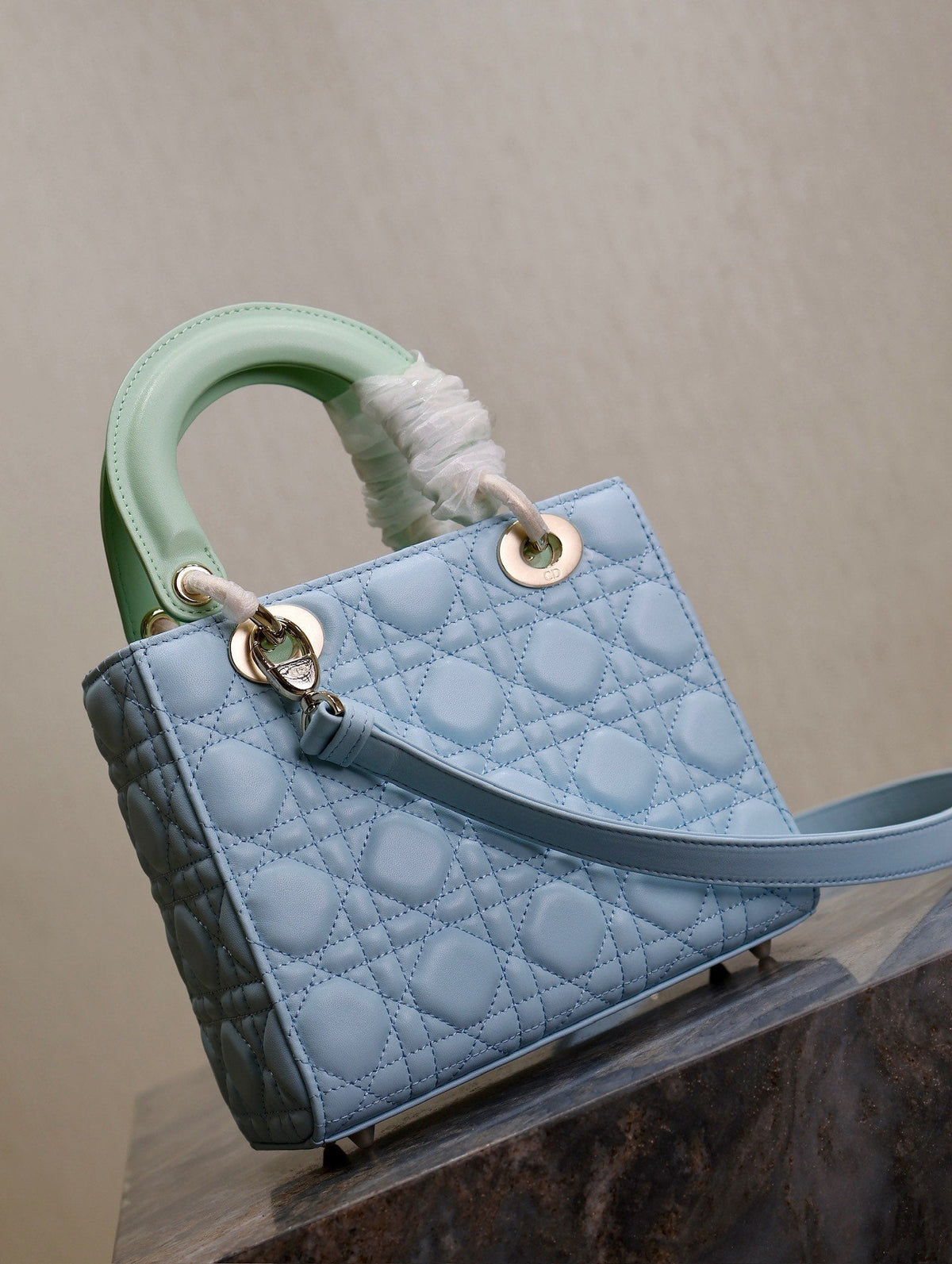 MEDIUM LADY BAG 20 IN BABY BLUE QUILTED MACROCANNAGE CALFSKIN GREEN STRAP