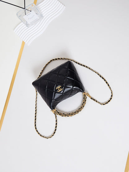 HOBO BAG 18 IN BLACK SOFT LAMBSKIN GOLD CHAIN