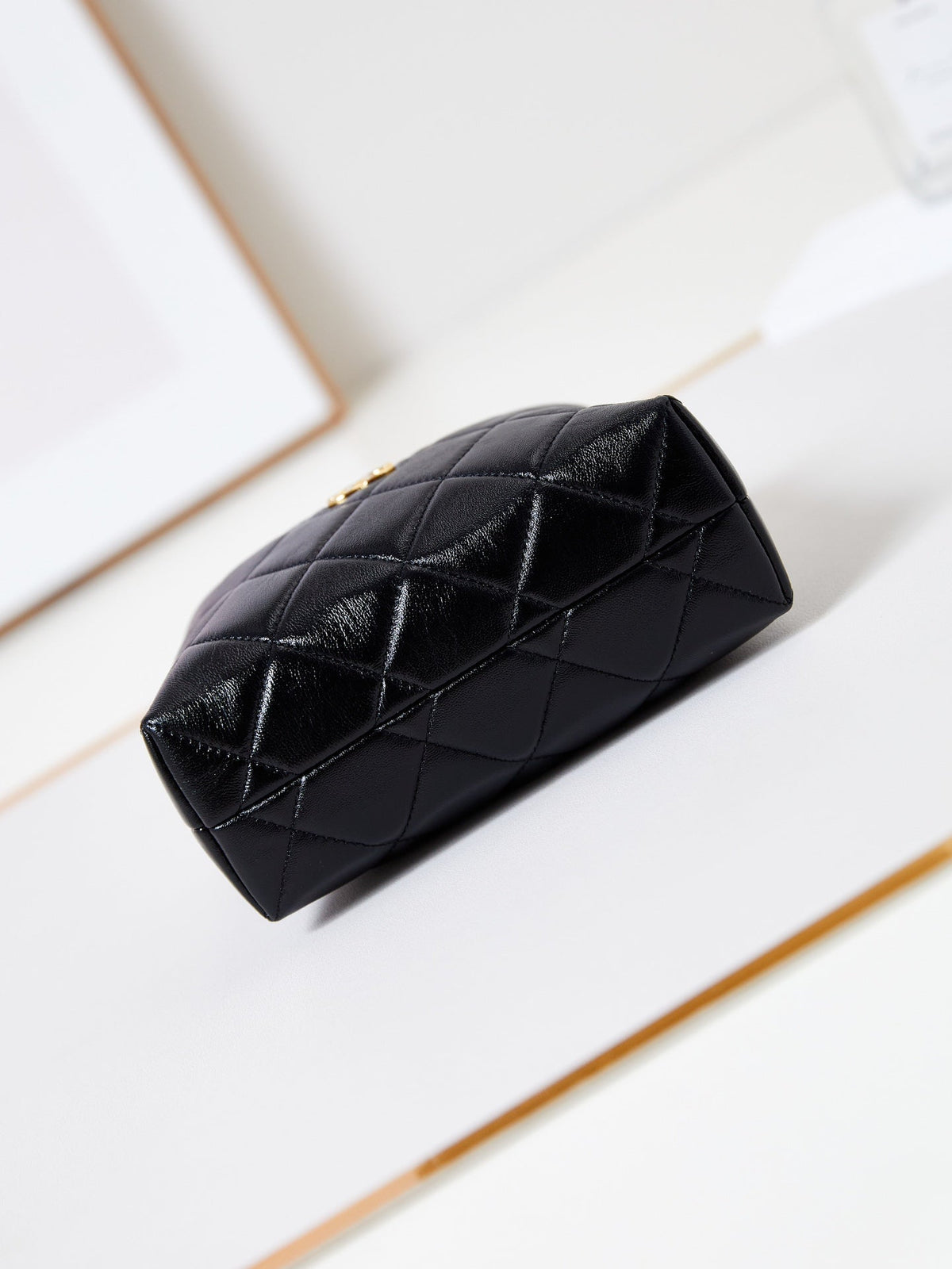 HOBO BAG 18 IN BLACK SOFT LAMBSKIN GOLD CHAIN