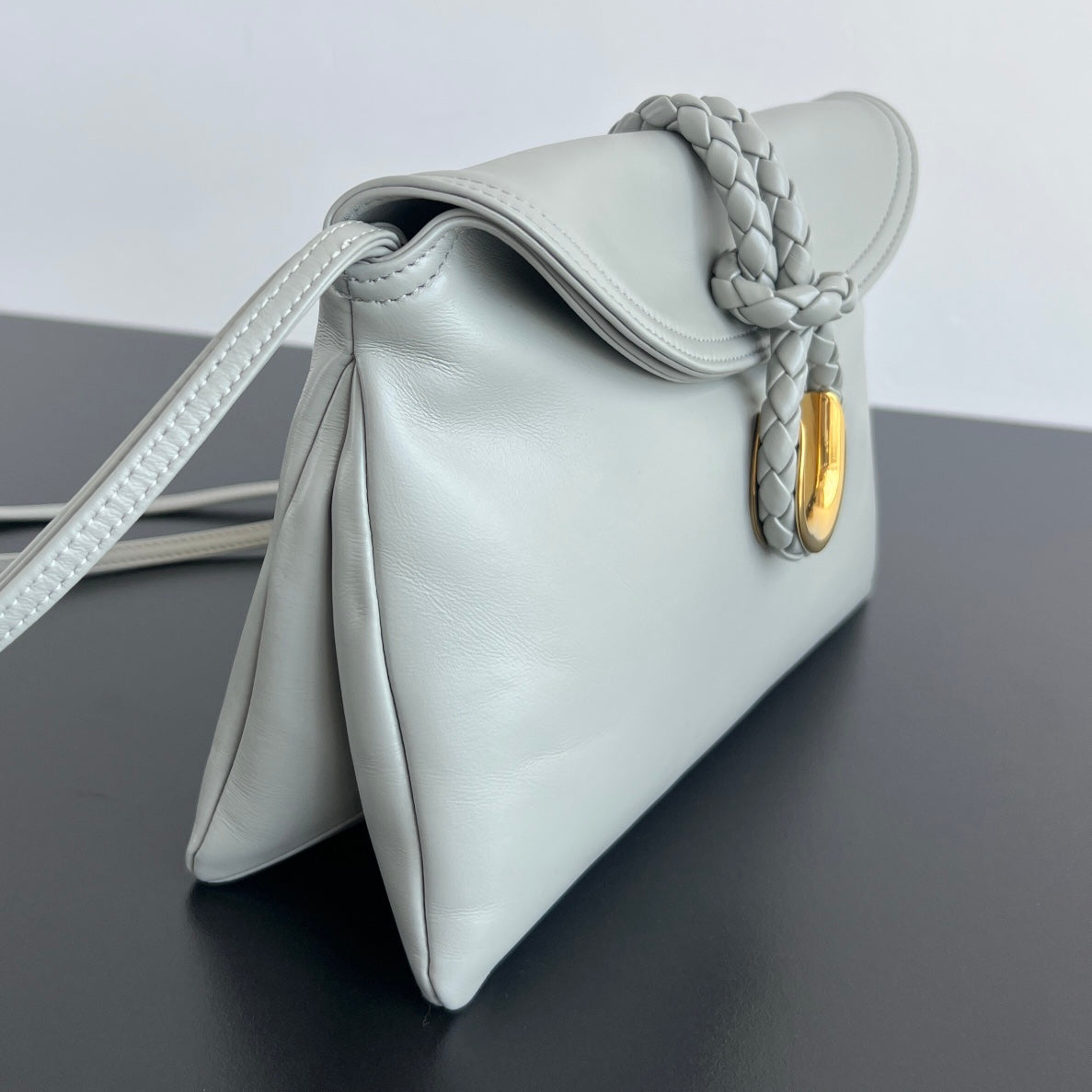 SMALL LIBERTA 27 IN SUBMARINE SMOOTH CALFSKIN GOLD HARDWARE