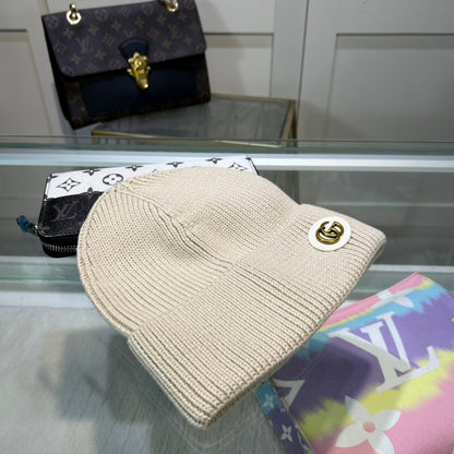 BEANIE HAT IN WHITE WOOL 395840