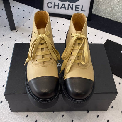 LOW-CUT BOOTS IN SAND YELLOW MIX BLACK CALFSKIN
