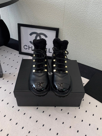ANKLE BOOTS IN BLACK CALFSKIN 971629