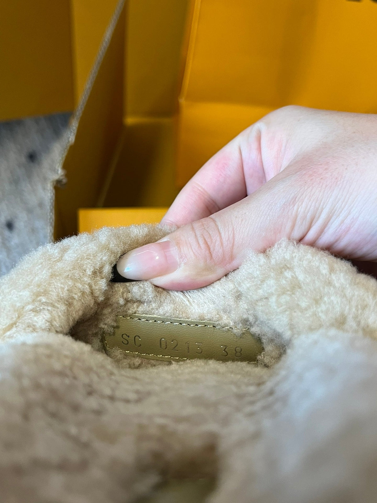 SLIPPER IN CAMEL BEIGE MIX BLACK FLEECE