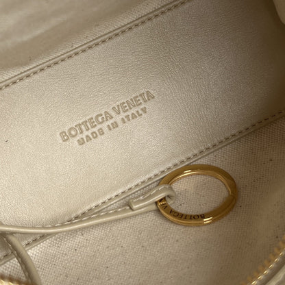 SMALL TOP HANDLE LOOP 19 IN BLOND BEIGE CALFSKIN