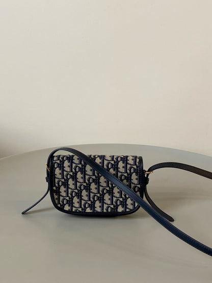 BOBBY EAST-WEST BAG 17 IN BLACK OBLIQUE JACQUARD