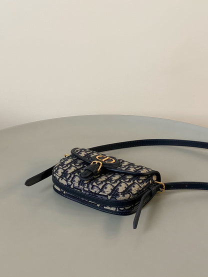 BOBBY EAST-WEST BAG 17 IN BLACK OBLIQUE JACQUARD