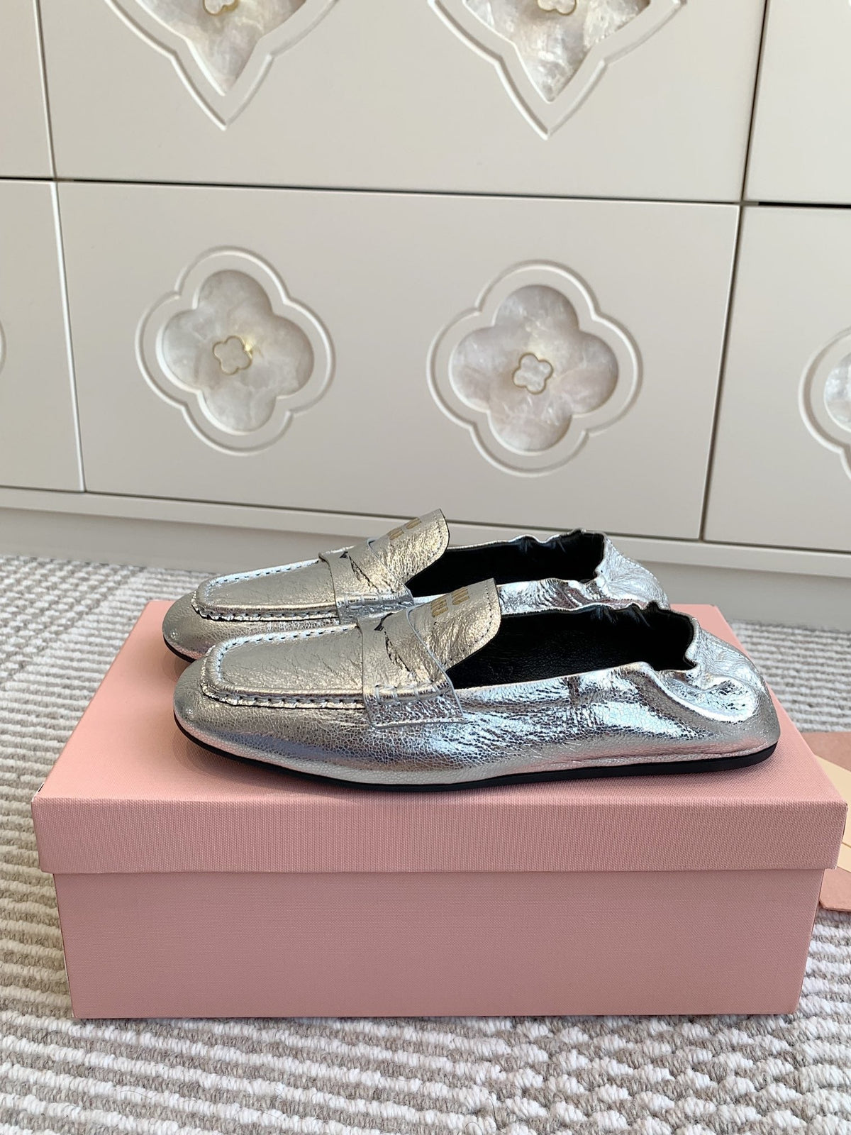 NAPPA LOAFERS IN SILVER METALLIC LAMBSKIN