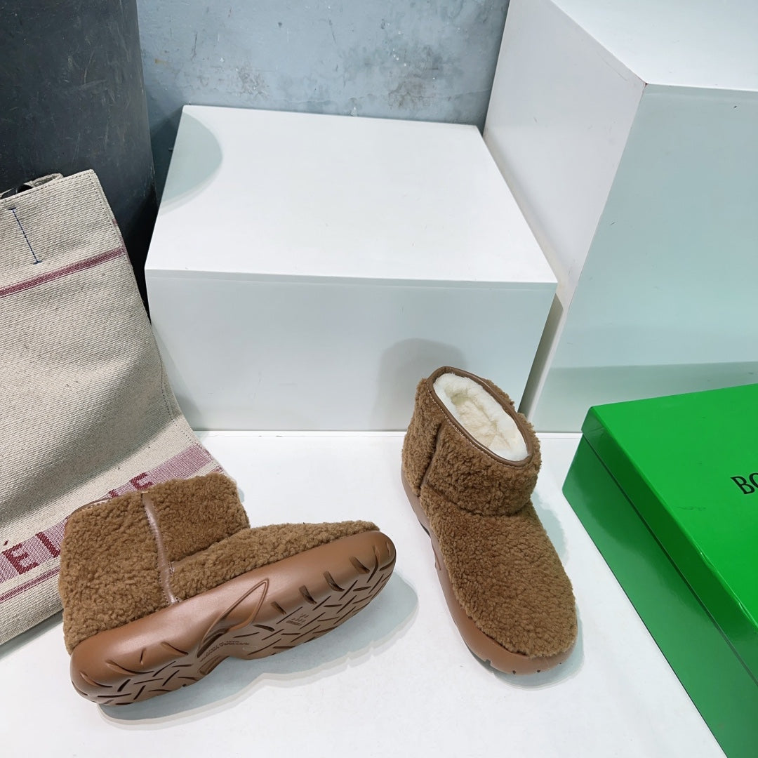 MINI ANKLE BOOT IN CHOCOLATE BROWN SHEARLING WITH ULTRA LIGHTWEIGHT RUBBER OUTSOLE